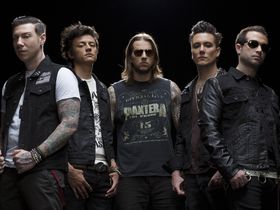 Synyster Gates d'Avenged Sevenfold nous livre un titre à titre d'Hail To The King