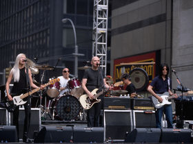 10 terrible solos by great guitarists