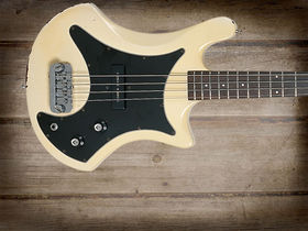 Cool and classic basses: Guild B-301