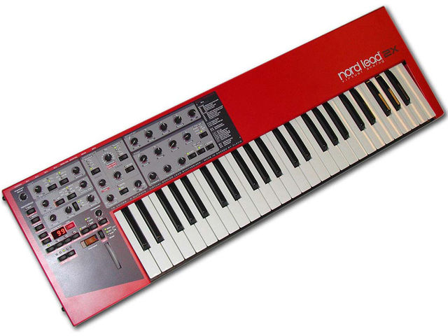 Clavia Nord Lead 2X