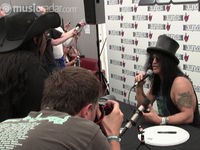 Slash press conference at Download 2010
