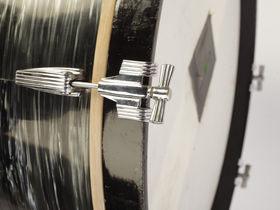 Vintage drum gear: Meazzi Hollywood kit