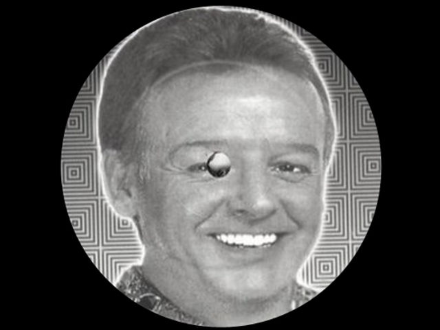 Les Dennis
