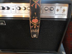 VIDEO: Earl Slick discusses his favorite guitars