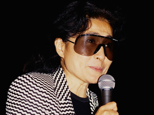Yoko Ono - Walking On Thin Ice (1981)