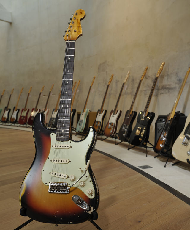 Yuriy Shishkov Masterbuilt '63 Relic Stratocaster