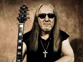 52 famous players on their first guitars
