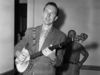 Pete with banjo in NYC, 1955
