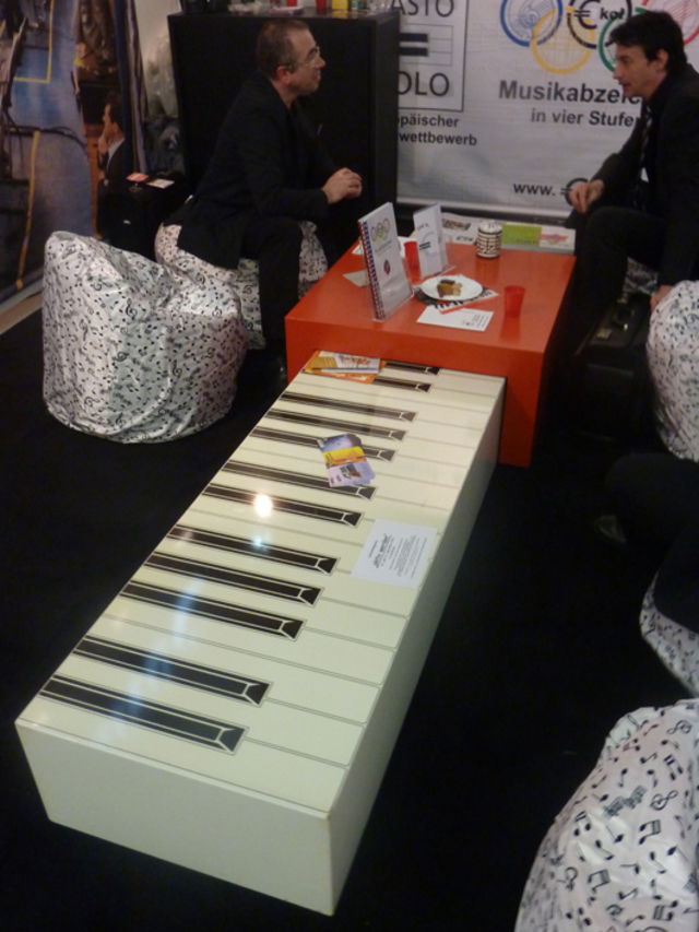 ...to go with the Piano Table
