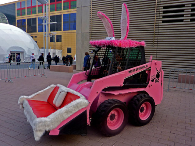 The dancing pink JCB