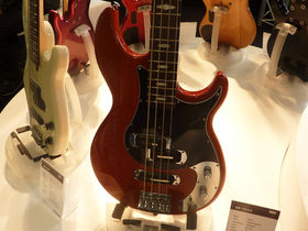 Musikmesse 2010: new Yamaha electric guitars and basses in pictures