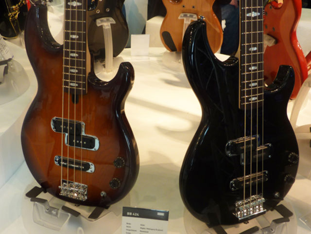 Yamaha BB424 bass in tobacco brown sunburst and black
