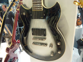 Musikmesse 2010: new Yamaha electric guitars and basses in pictures