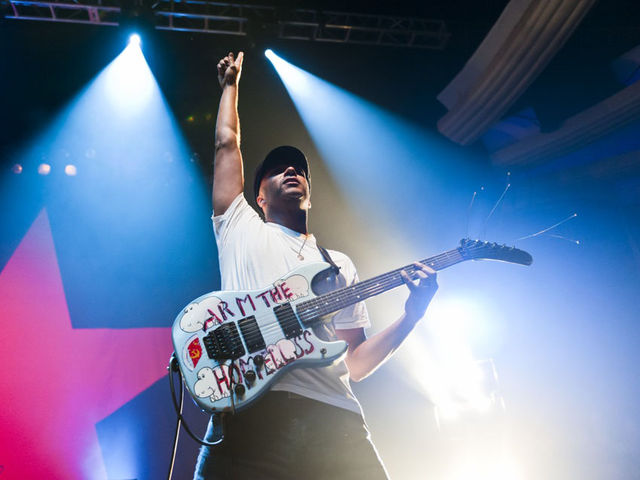 Tom Morello – exotic dancer