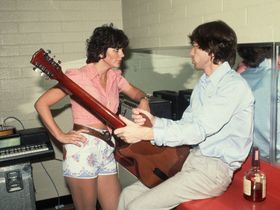 Linda Ronstadt talks '70s songwriters, her career and memoir, Simple Dreams