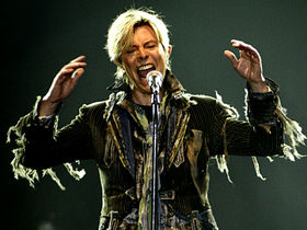 The 20 richest lead singers in the world