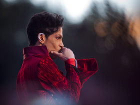 The 20 richest lead singers in the world