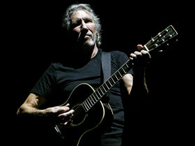 The 20 richest lead singers in the world
