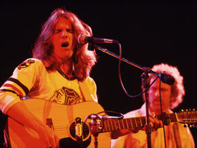 When rock goes acoustic