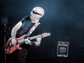 Joe Satriani on his upcoming Unstoppable Momentum US tour