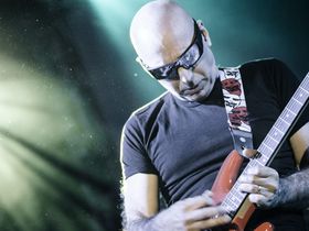 Joe Satriani on his upcoming Unstoppable Momentum US tour