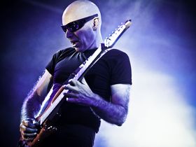 Joe Satriani on his upcoming Unstoppable Momentum US tour