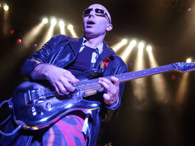 Joe Satriani's Black Swans And Wormhole Wizards