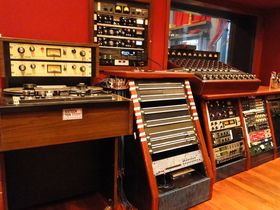 Studio Tour: Nashville's 16 Ton Studios in video and pictures