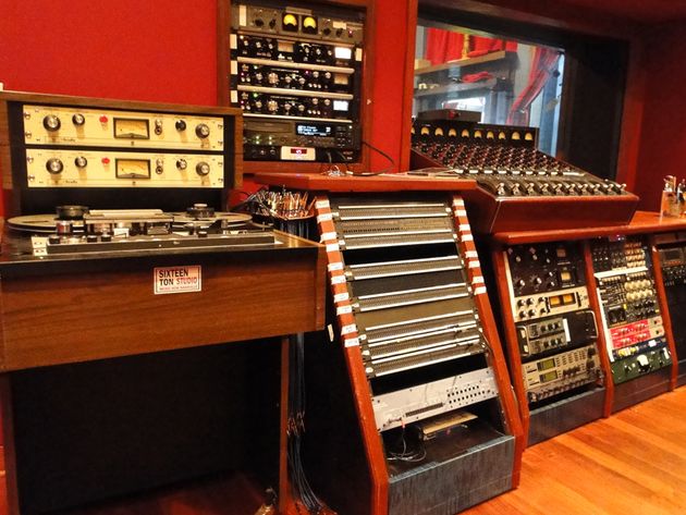 Control Room - gear central
