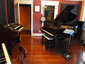 Studio Tour: Nashville's 16 Ton Studios in video and pictures