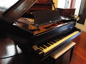 Studio Tour: Nashville's 16 Ton Studios in video and pictures