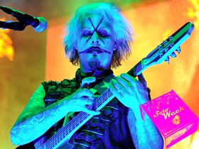 INTERVIEW: John 5 talks guitar solos