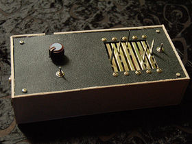 17 amazing Steampunk synthesizer mods