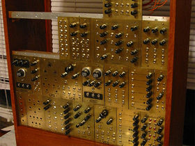 17 amazing Steampunk synthesizer mods