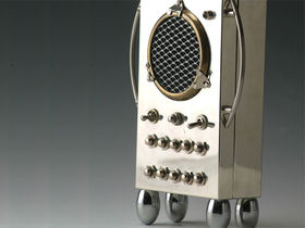 17 amazing Steampunk synthesizer mods
