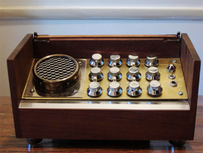 17 amazing Steampunk synthesizer mods