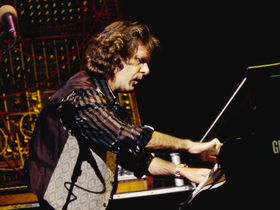 15 ultimate synth icons