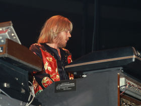15 ultimate synth icons