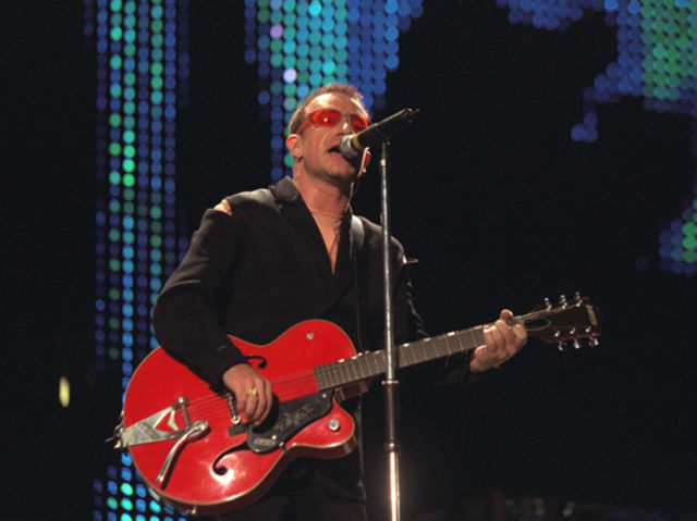 Bono goes Gretsch