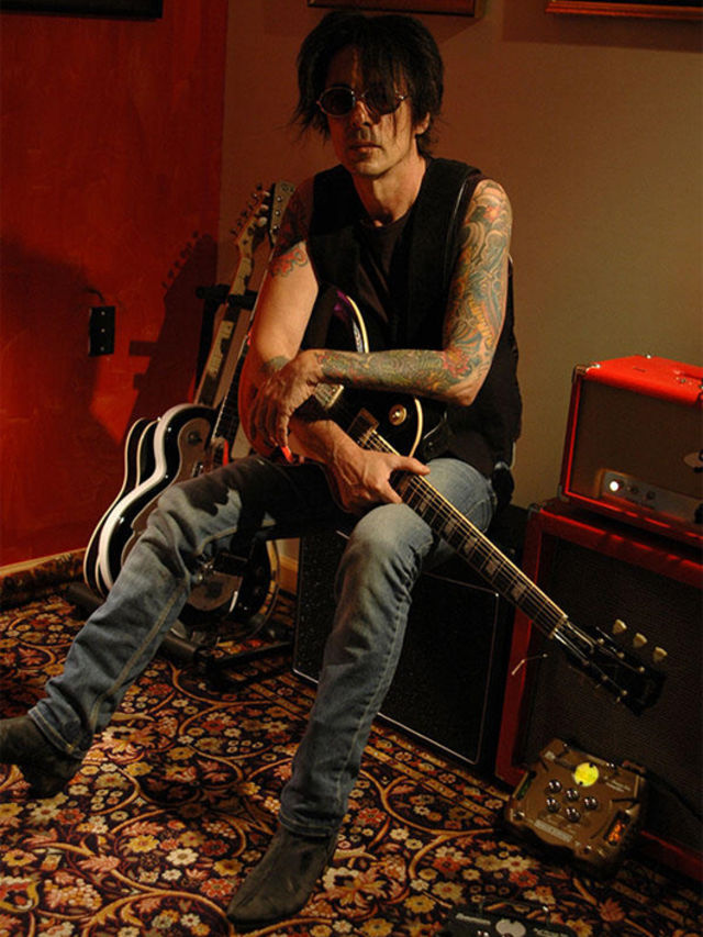 Earl Slick