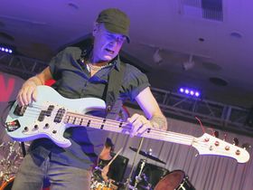 Mike Portnoy, Billy Sheehan and Richie Kotzen talk The Winery Dogs CD track-by-track