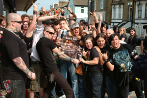 Travis and fans