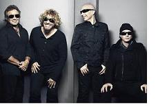 http://cdn.mos.musicradar.com/images/legacy/totalguitar/Chickenfoot.jpg