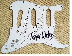 http://cdn.mos.musicradar.com/images/legacy/totalguitar/scarfe-strat3-460-100-460-70.jpg