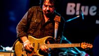 60 seconds with... Steve Lukather
