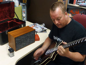 Unboxing: Queen guitarist Brian May's Deacy Amp Replica
