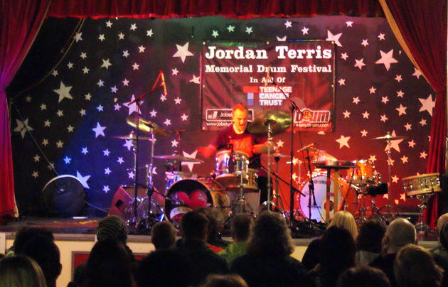 Mark Richardson at the kit during his set