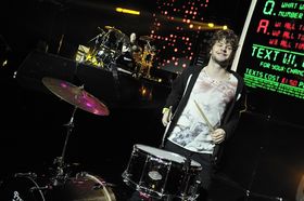 In Pictures: The Wanted's Jay McGuiness joins Steve Barney at the kit