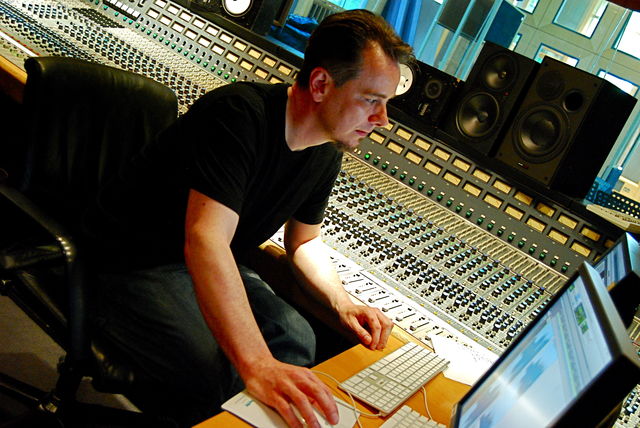 Gavin Harrison