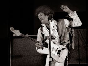 Jimi Hendrix app released for iPad and iPhone